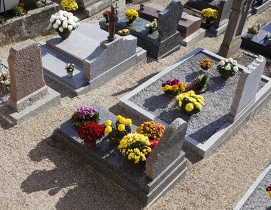 Entretenir une sépulture : Pourquoi et comment ? 